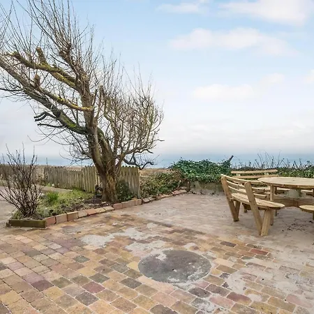 Three-bedroom In Dom wakacyjny Knebel